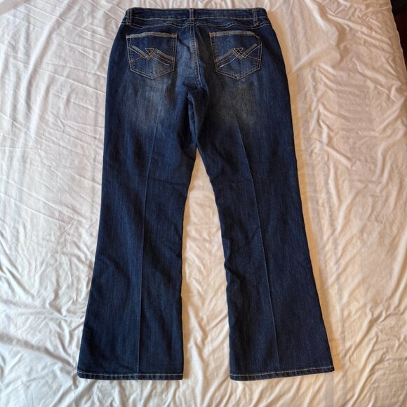Cato Premium Bootcut Jeans Size 16 EUC - Picture 2 of 9